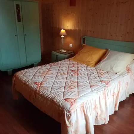 Abbaye Gilbert Bed & Breakfast 3*